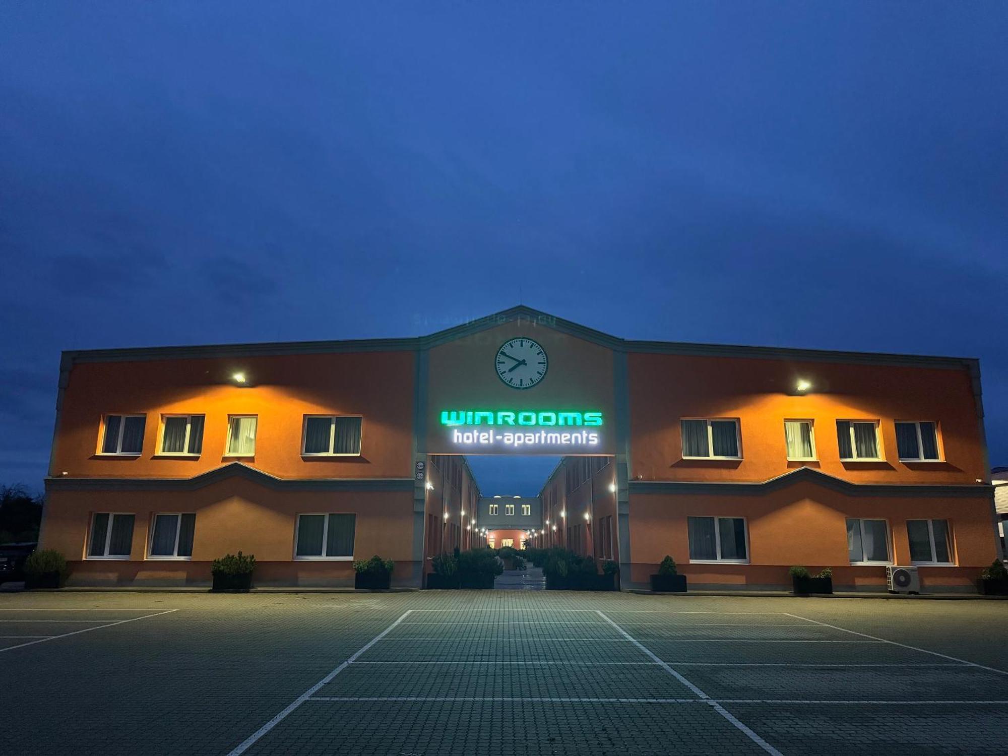Winrooms "Hotel&Appartement" Wiener Neustadt Exteriör bild