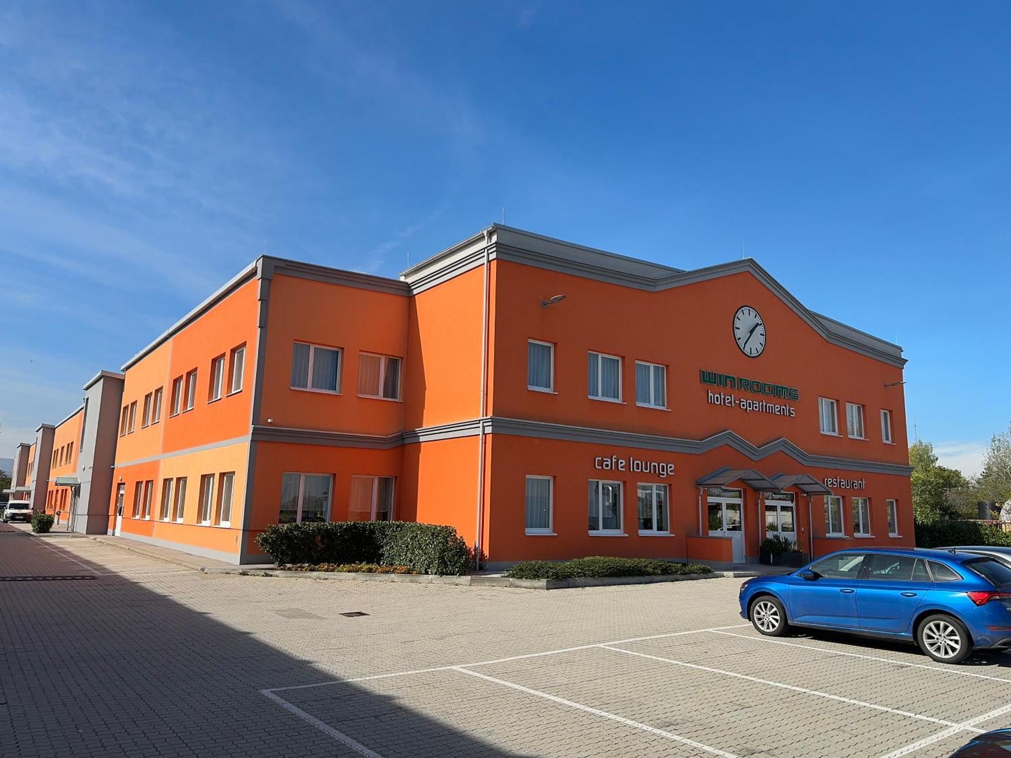 Winrooms "Hotel&Appartement" Wiener Neustadt Exteriör bild